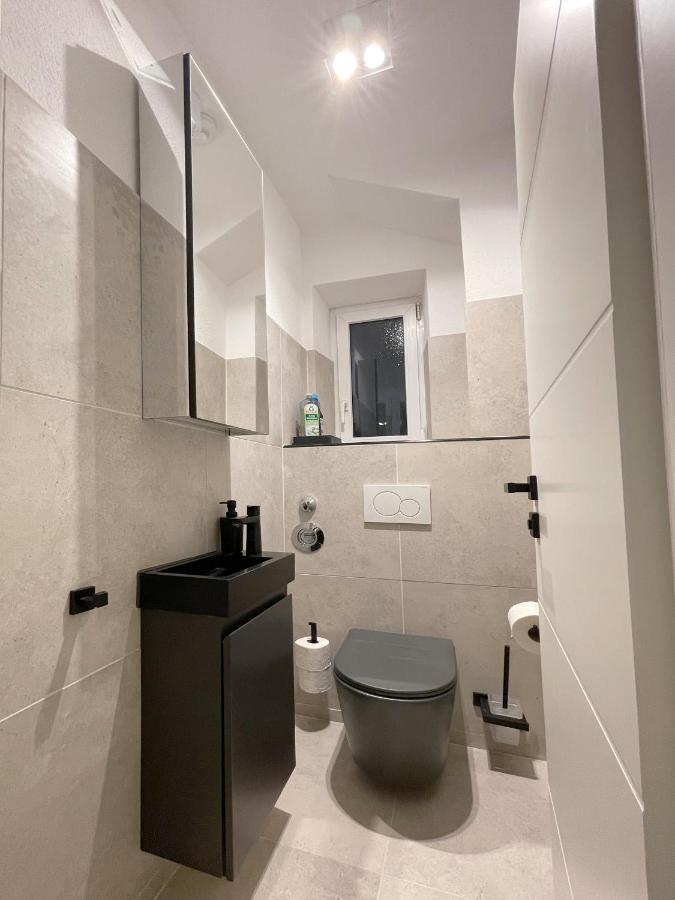 F10 Apartments Ulm Bagian luar foto