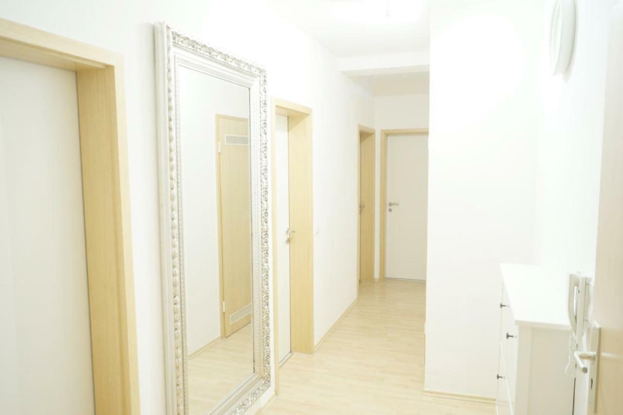 F10 Apartments Ulm Bagian luar foto